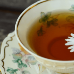 Enthält Earl Grey Tee Koffein & wieviel im Vergleich zu Kaffee?