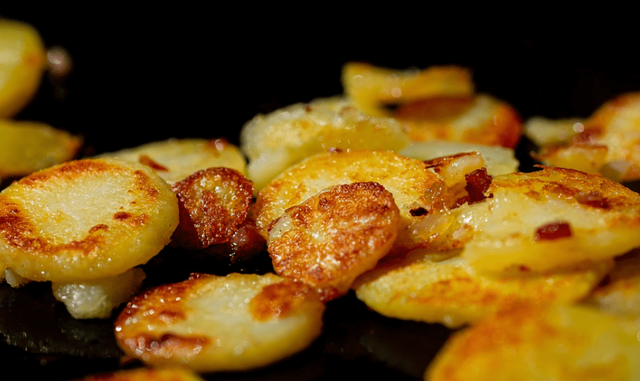 Bratkartoffeln vorher kochen oder nicht